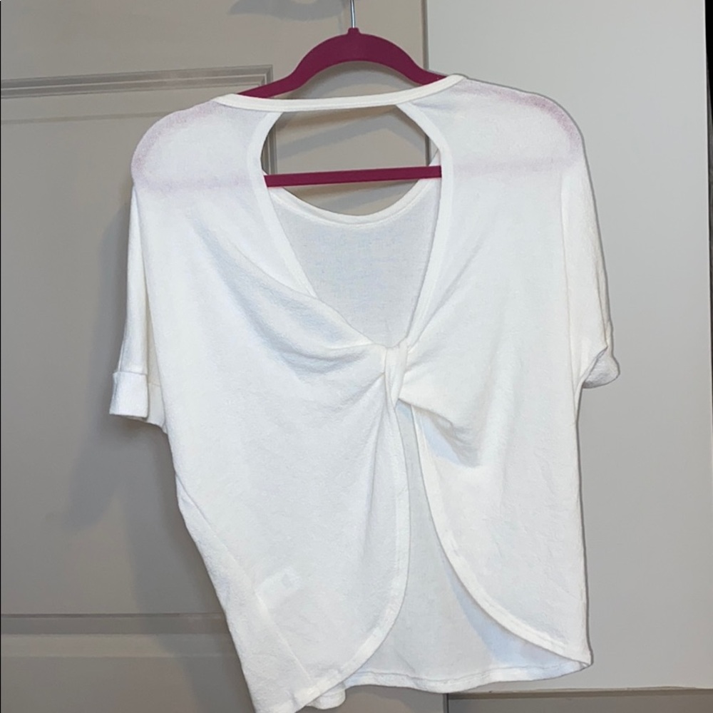 Lulu’s Open Back Knotted Tee